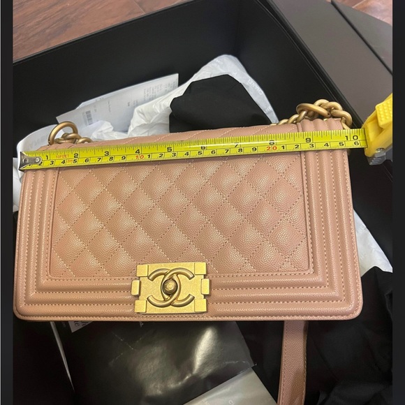 Chanel medium boy bag Sold - Picture 5 of 10